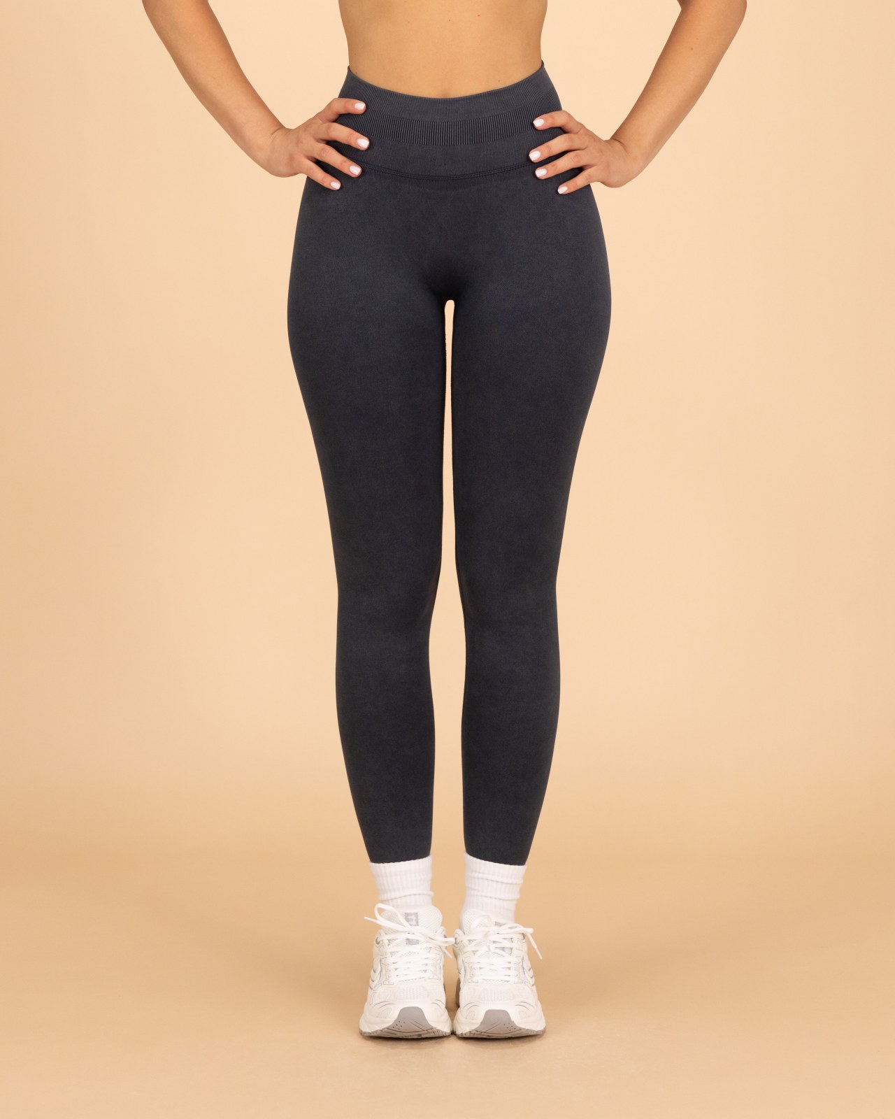 Everyday Seam Leggings - Sand Washed Black